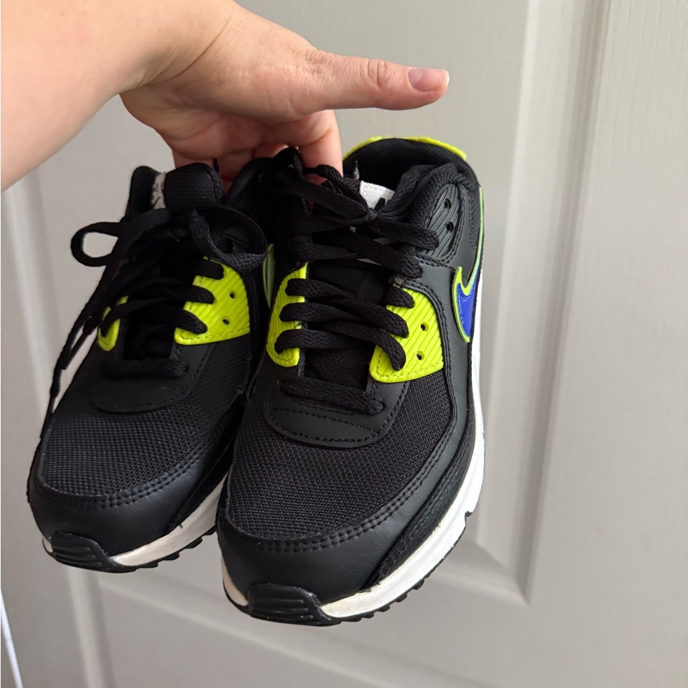 Nike Kids Black and Lime Sneakers